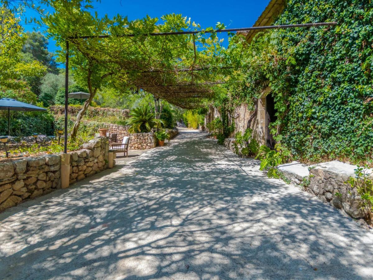 Ferienhaus Holiday Varitx Paradise By Interhome
